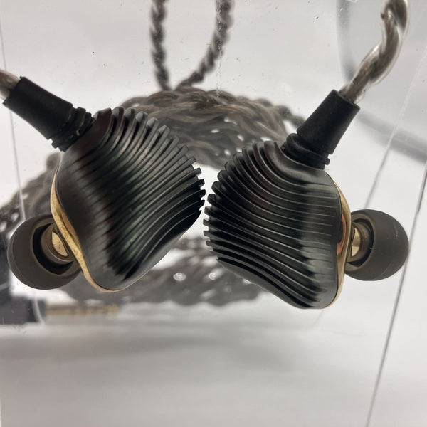 【中古】ME600【秋葉原】