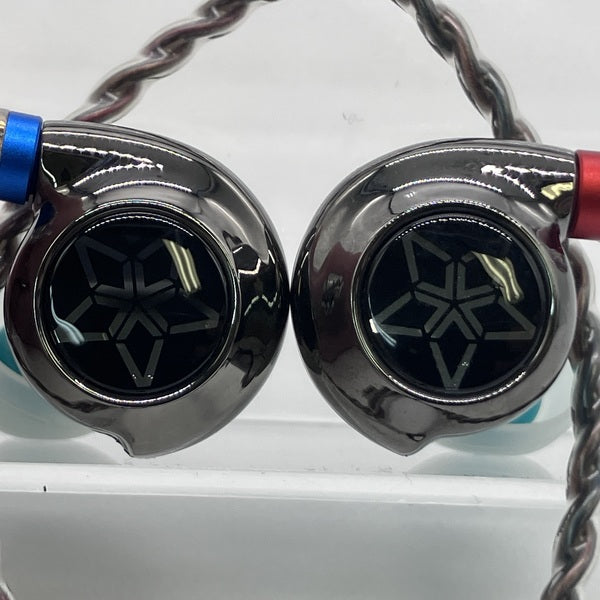 【中古】FH11 Black 【FIO-IEM-FH11-B】【日本橋】