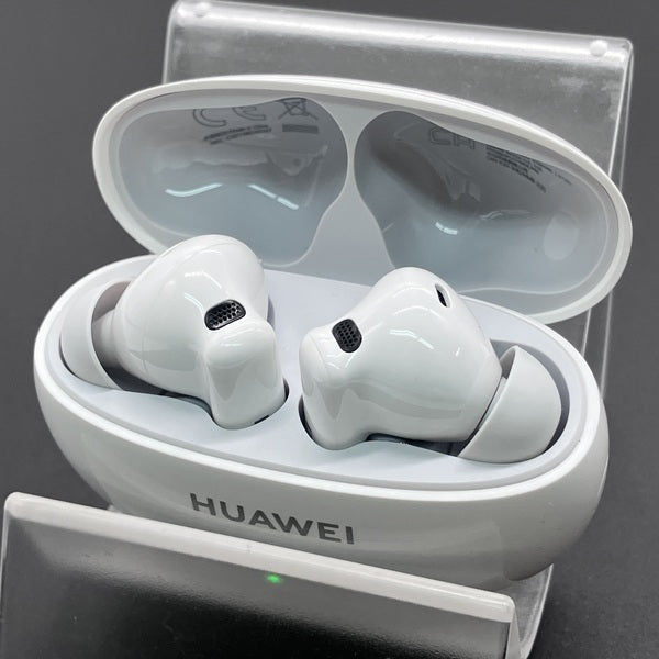 【中古】FreeBuds 6i White【秋葉原】