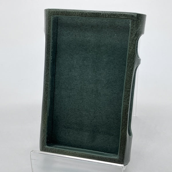 【中古】M3 Ultra 専用レザーケース グリーン【日本橋】