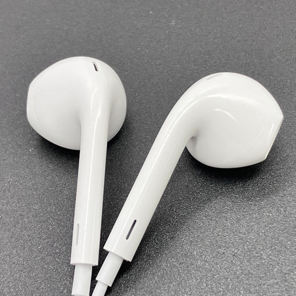 【中古】EarPods（USB-C） インナーイヤー型イヤホン【秋葉原】