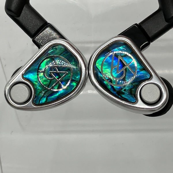 【中古】Nio 【64A-8434】【日本橋】