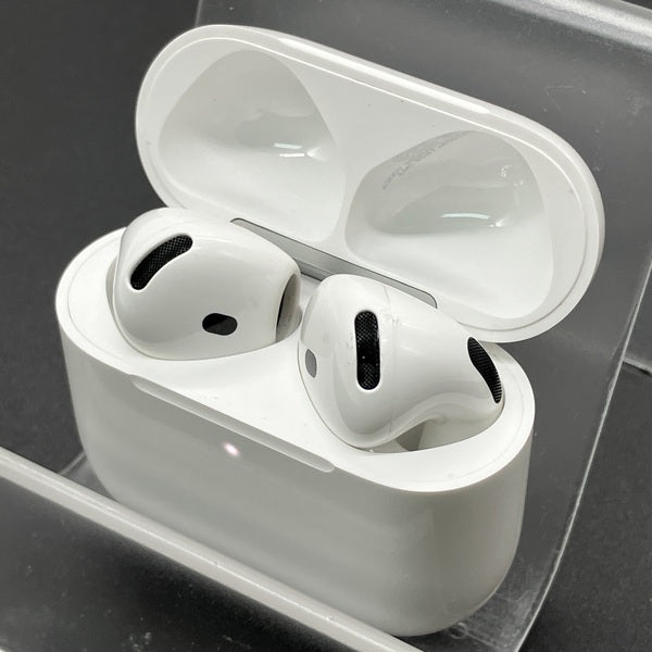 【中古】AirPods 4 MXP93J/A（アクティブノイズキャンセリング搭載）【日本橋】