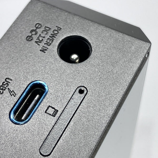 【中古】M17 【FIO-M17-B】【秋葉原】