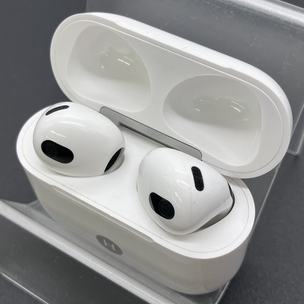 【中古】Airpods MPNY3J/A 3rd Generation  Lightning充電ケース付【名古屋】