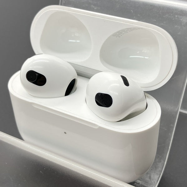 【中古】Airpods MME73J/A 3rd Generation【秋葉原】