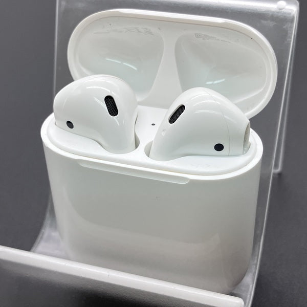 【中古】AirPods with Charging Case MV7N2J/A【名古屋】