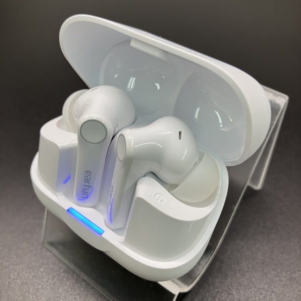 【中古】Air Pro 4+  White【秋葉原】