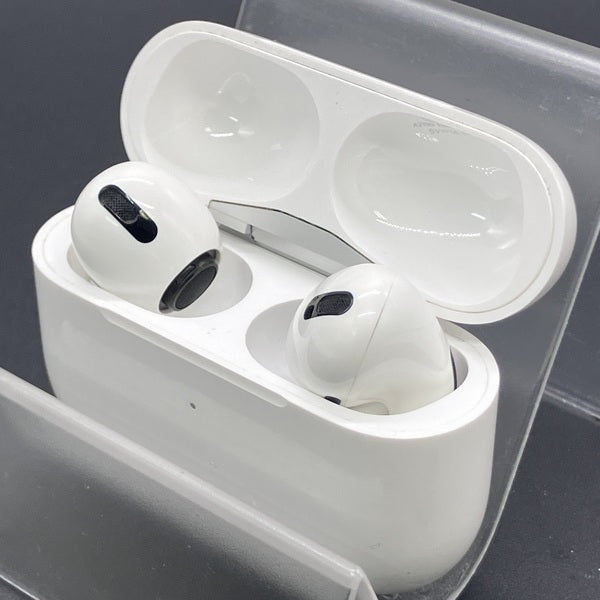 【中古】Apple AirPods Pro MLWK3J/A  (2021/Magsafe)【秋葉原】