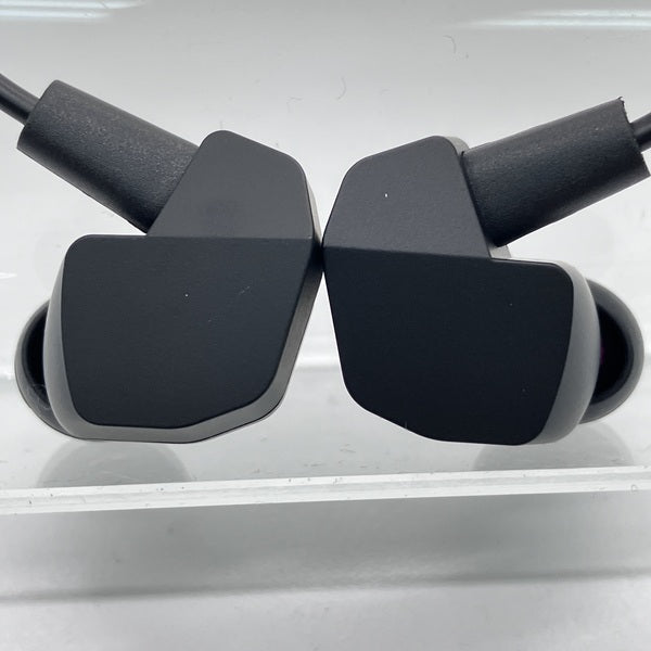 【中古】VR3000 for Gaming 【FI-VR3DPLMB】【秋葉原】