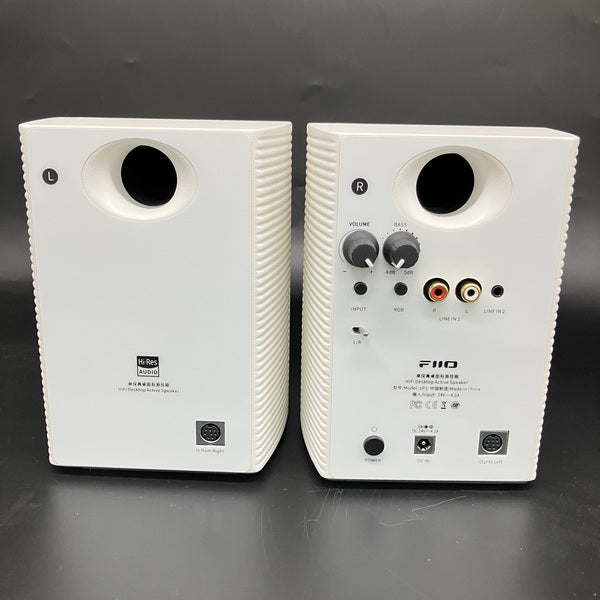 【中古】SP3 White 【FIO-SP3-W】【秋葉原】