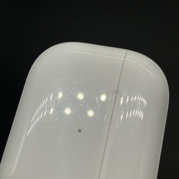 【中古】MagSafe充電ケース(USB-C)付きAirPods Pro(第2世代) MTJV3JA【秋葉原】