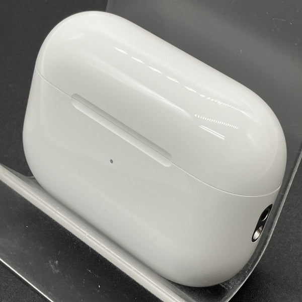【中古】MagSafe充電ケース(USB-C)付きAirPods Pro(第2世代) MTJV3JA【秋葉原】