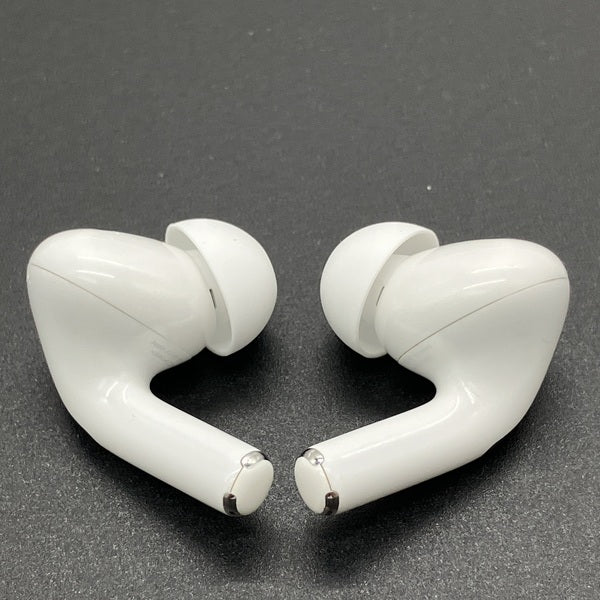【中古】MagSafe充電ケース(USB-C)付きAirPods Pro(第2世代) MTJV3JA【秋葉原】