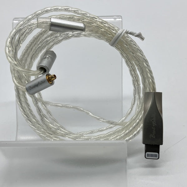 【中古】Silversonic MKV MMCX-Lightning 【BEA-4338】【秋葉原】