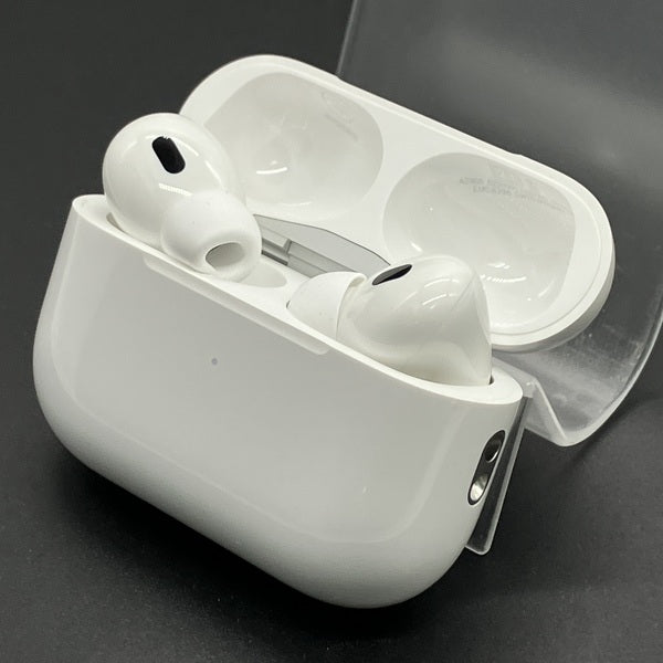 【中古】MagSafe充電ケース(USB-C)付きAirPods Pro(第2世代) MTJV3JA【日本橋】