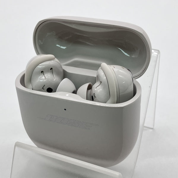 【中古】Quietcomfort Ultra Earbuds 2nd Gen White Smoke【日本橋】